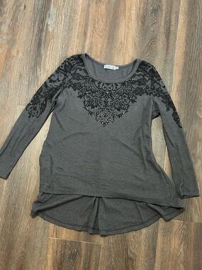 Unity World Wear gray tunic